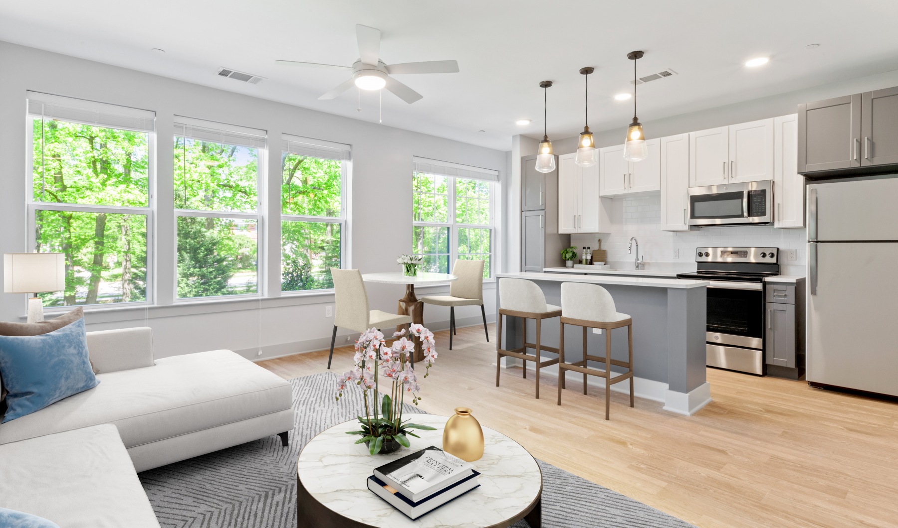 Studio | 1 Bath Studio | 1 Bath